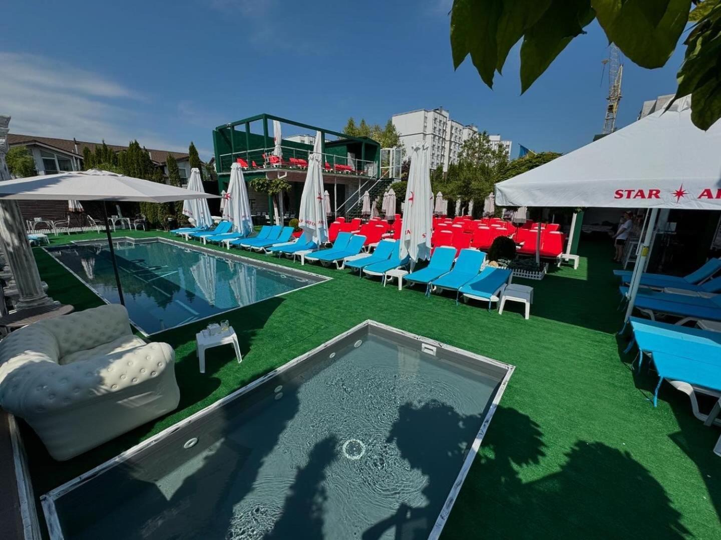 Гостьовий будинок Viktoriya Family 2 Country Complex Київ Екстер'єр фото