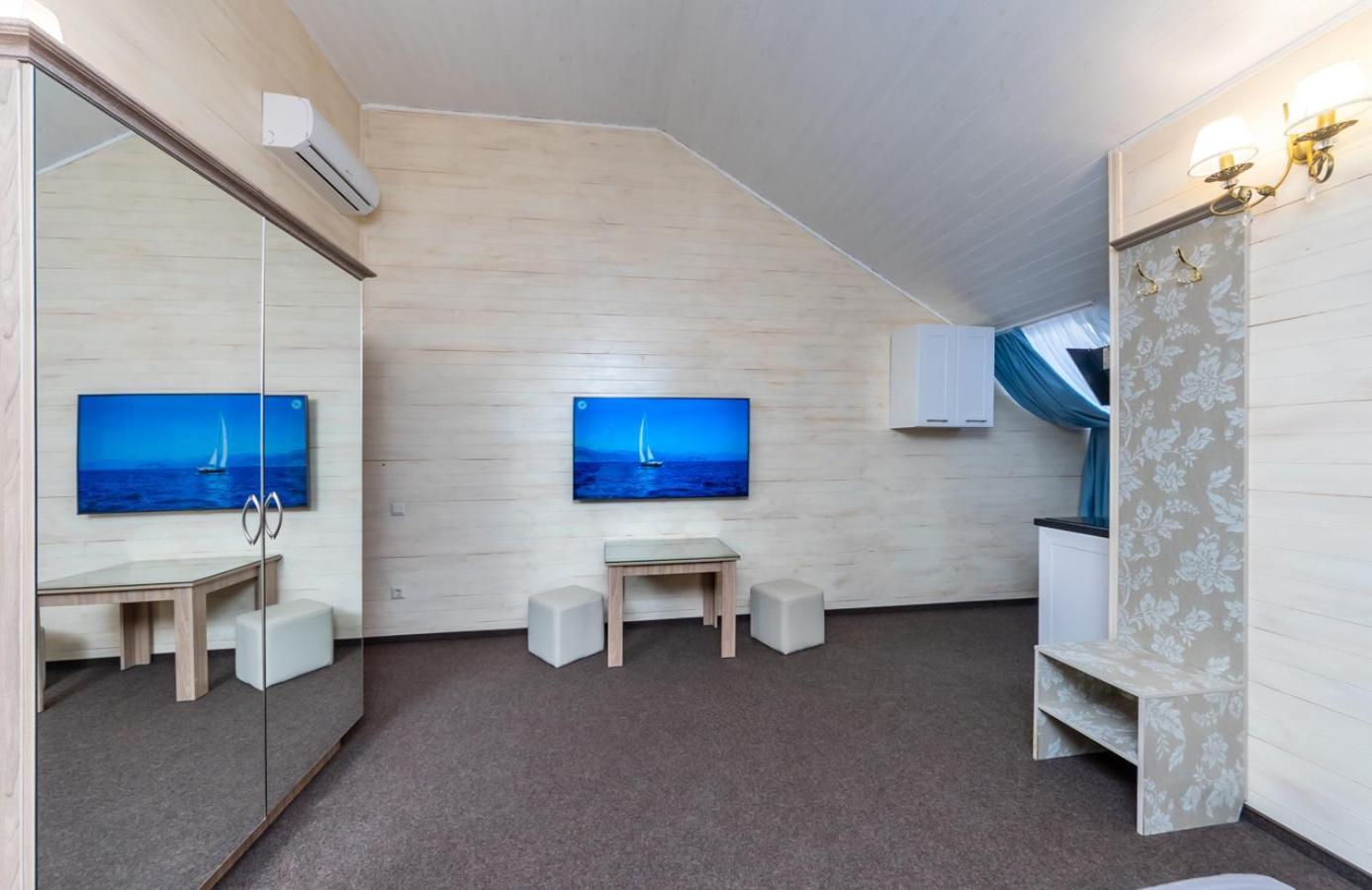Гостьовий будинок Viktoriya Family 2 Country Complex Київ Екстер'єр фото