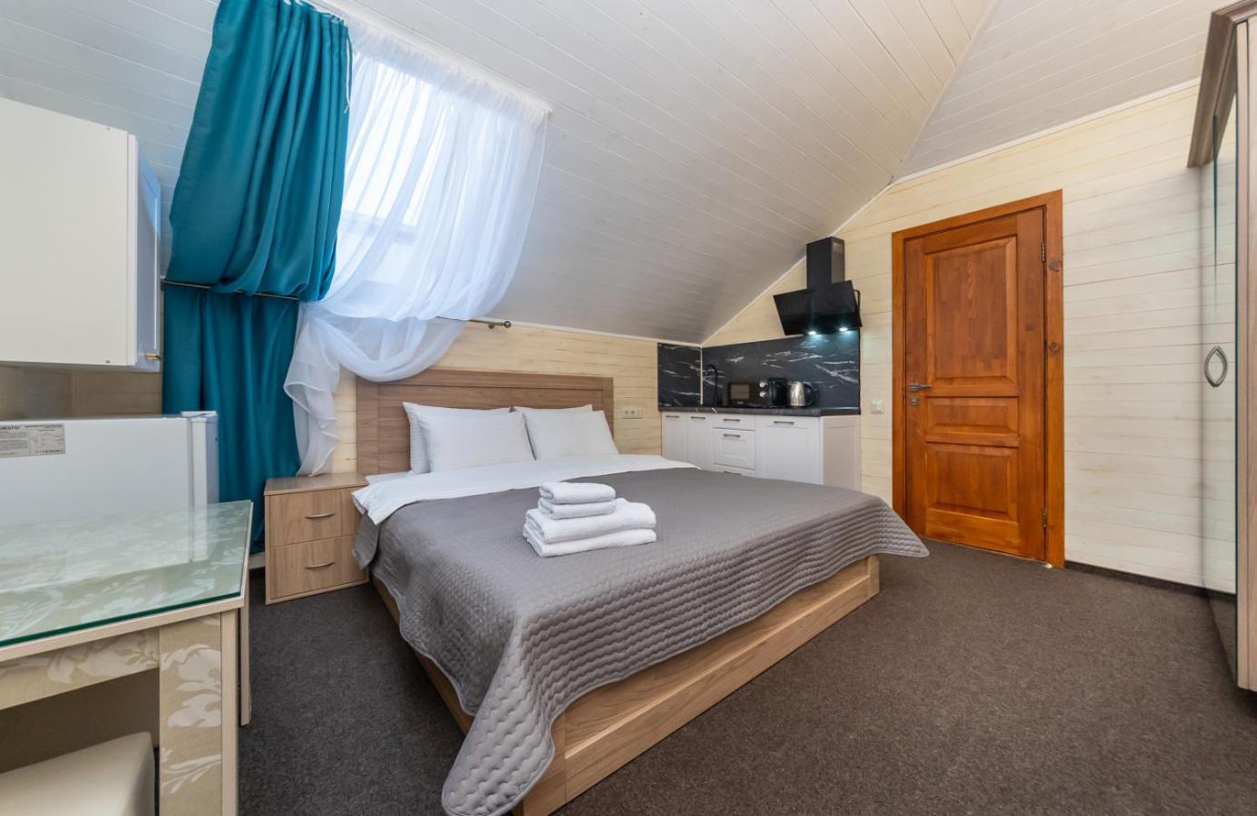 Гостьовий будинок Viktoriya Family 2 Country Complex Київ Екстер'єр фото